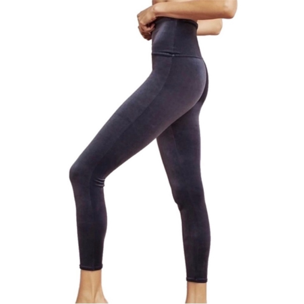 Spanx Velvet Leggings in Navy Blue - Picture 4 of 9